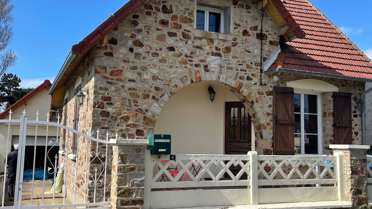 Barneville-Carteret House | Pretty stone house 300 m from the beach