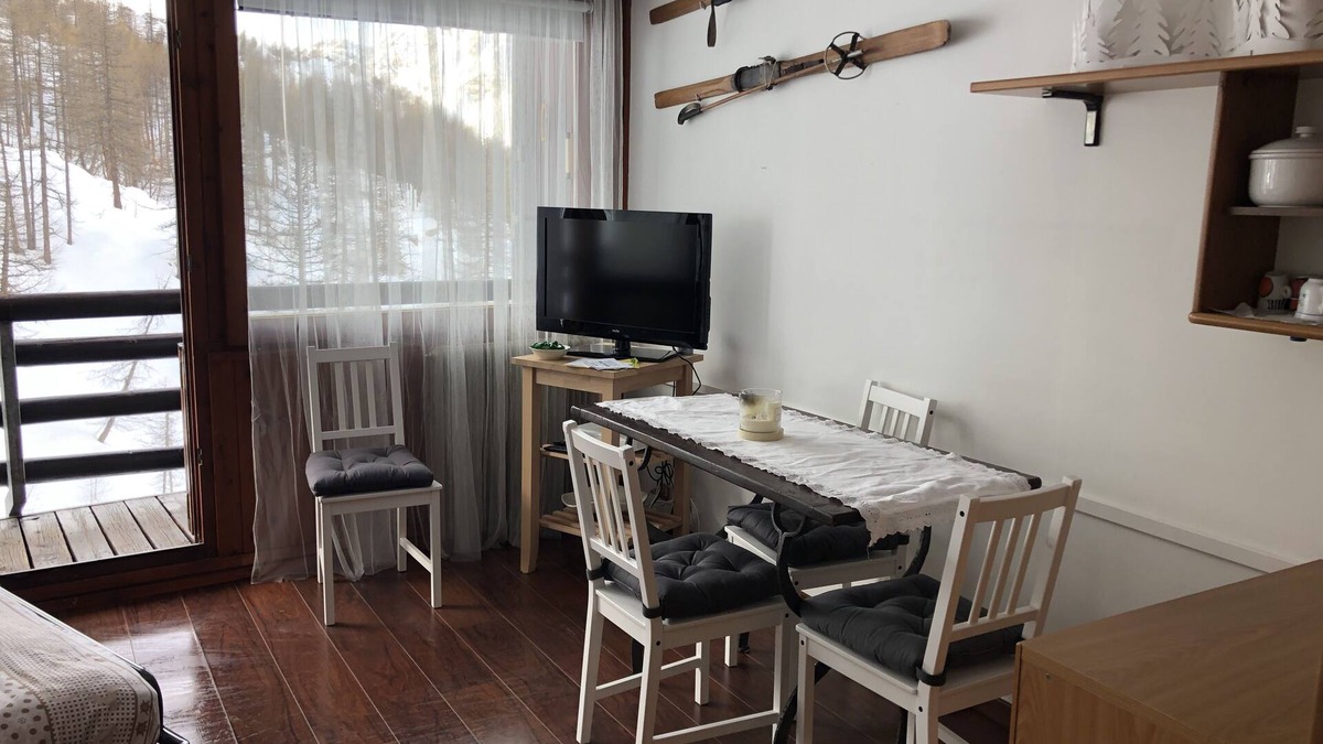 Cervinia Apartment | . PRETTY STUDIO IN CERVINIA WITH WIFI