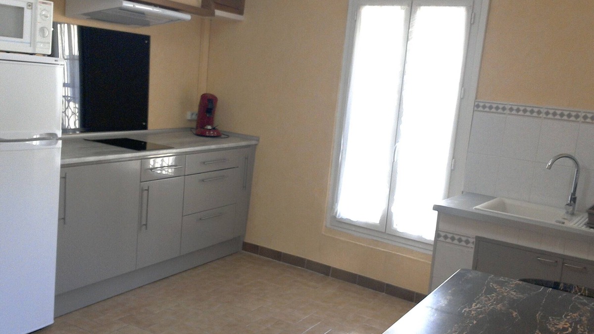 Ganges Apartment | PRETTY T2 IN VILLAGE HOUSE