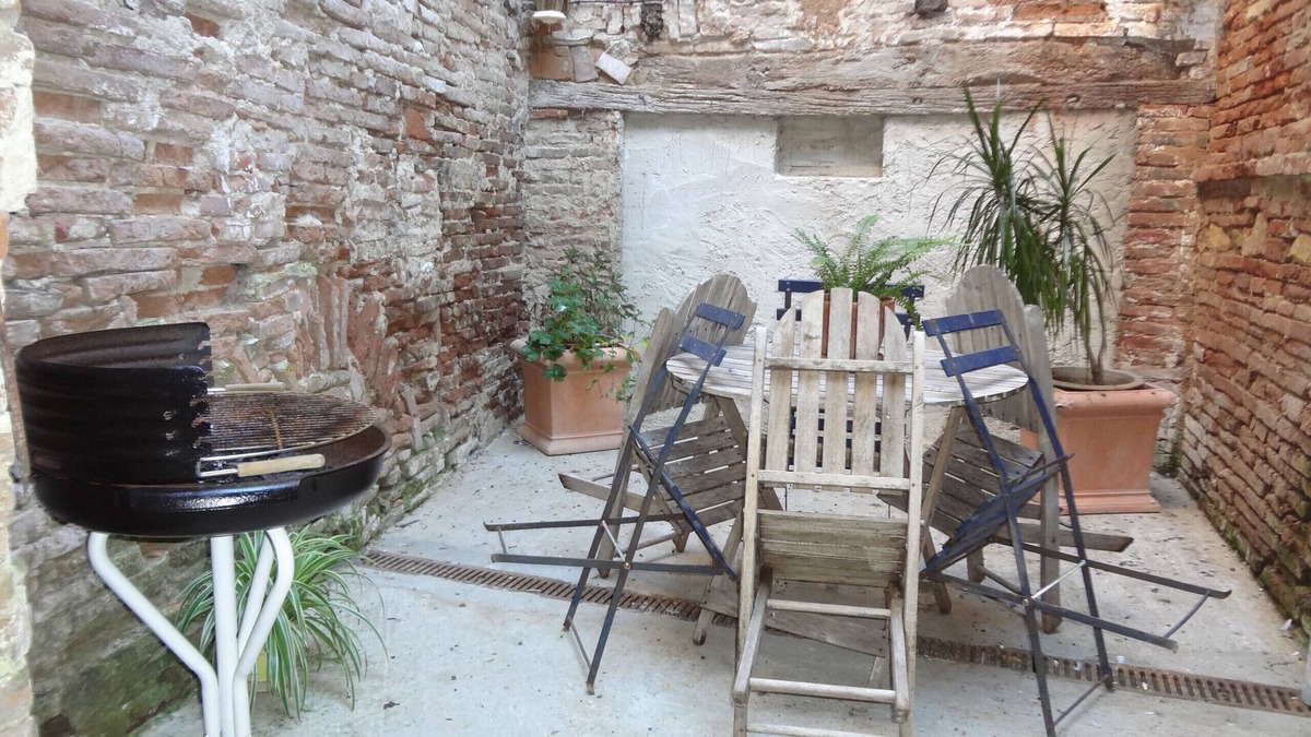 Moissac House | Pretty town house