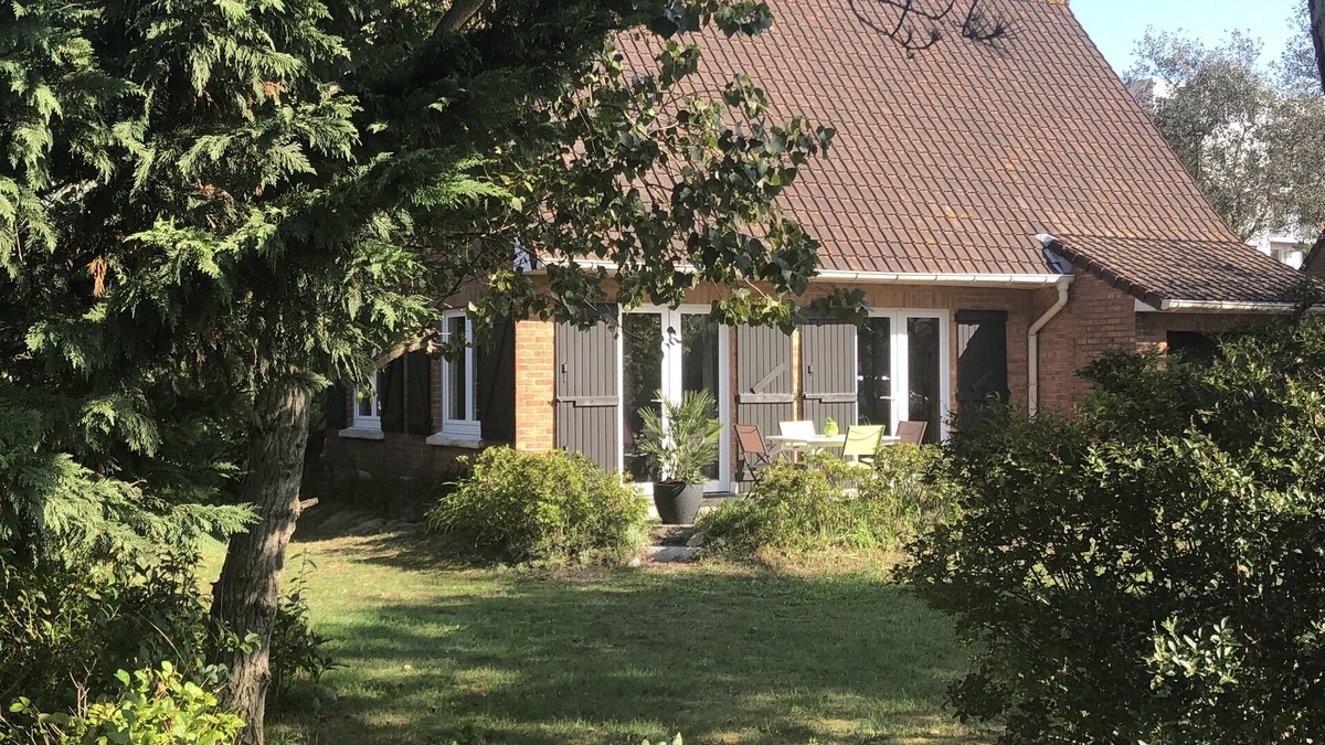 Bray-Dunes House | PRETTY VILLA 50 METRES FROM THE BEACH AND DUNES