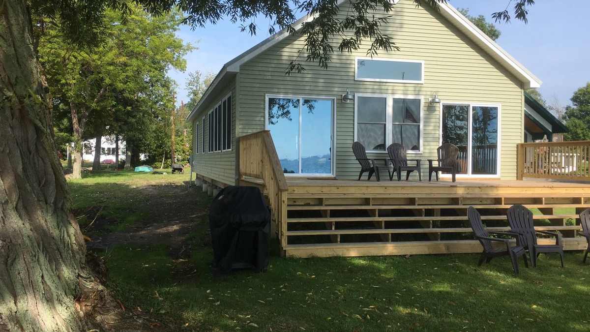 Sandy Creek House | Price lowered CAMP ON SANDY POND, NY, Sleeps 7, GOLFER'S & FISHERMEN'S DREAM!