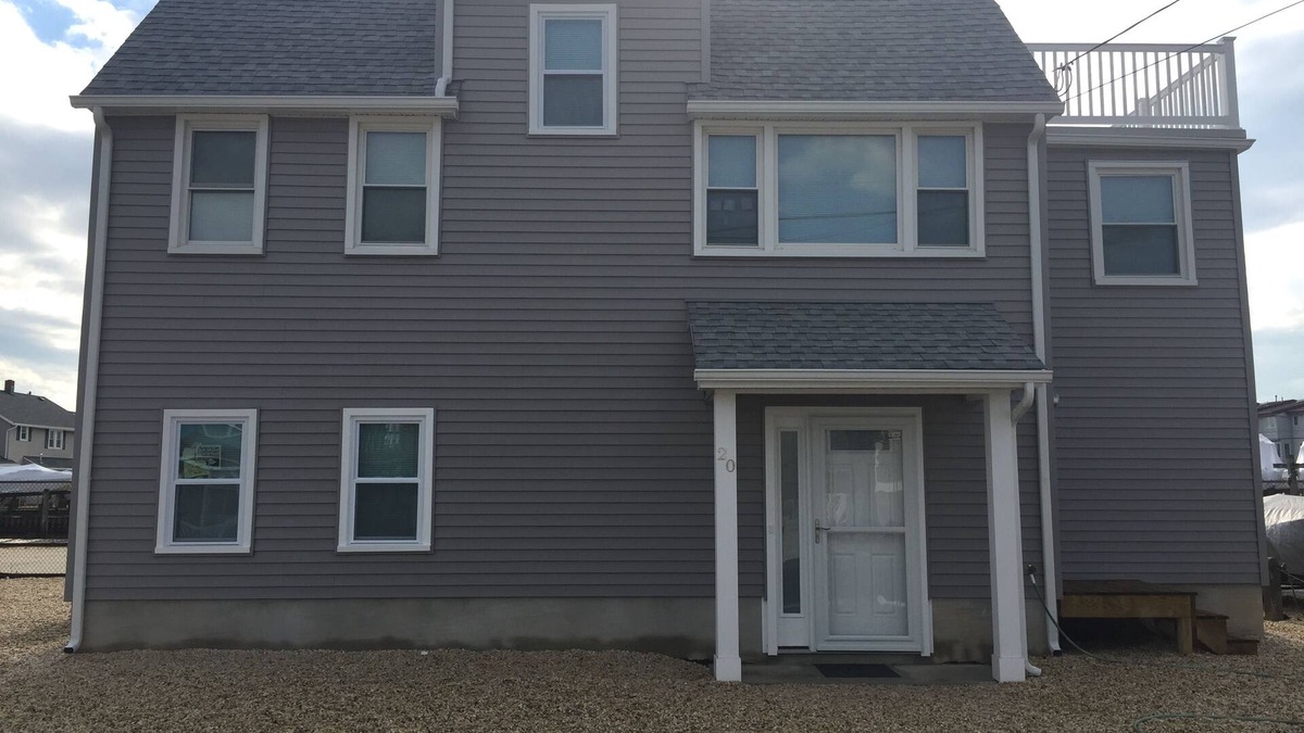 Beach Haven Gardens House | Price reduction - Marina and gorgeous sunsets