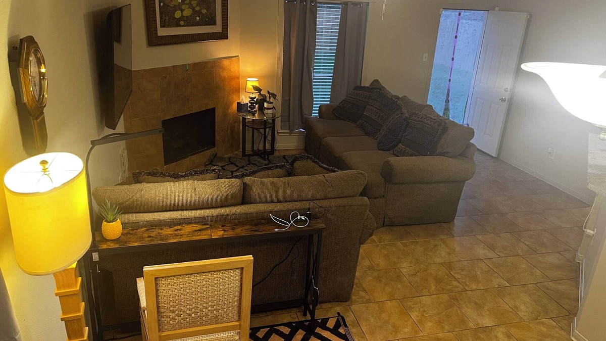 Channelview House | PRICELESS w/Charm/Comfort Pvt-10 on Richter: Peaceful 3-bdrm amenities,Pkg,WiF