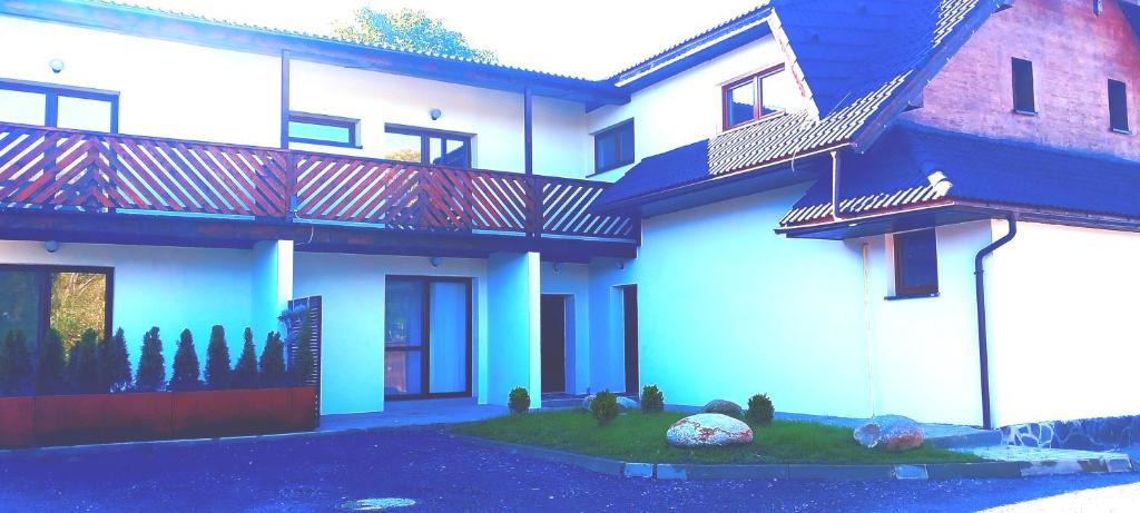 Pavcina Lehota Apartment | Priestranný apartmán Rena v malebnom apartmánovom dome Hôrky pri svahu v Pavčinej Lehote