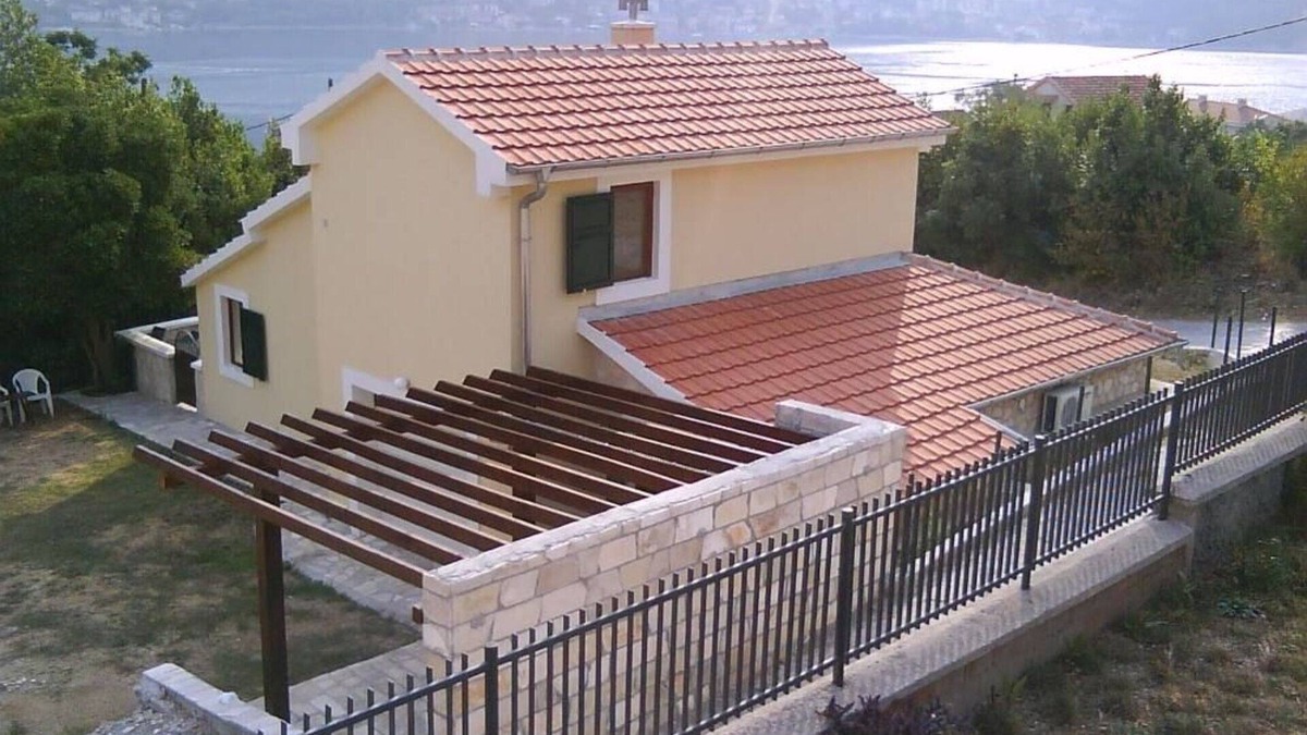Prcanj House | 'Prima Casa' - House with character