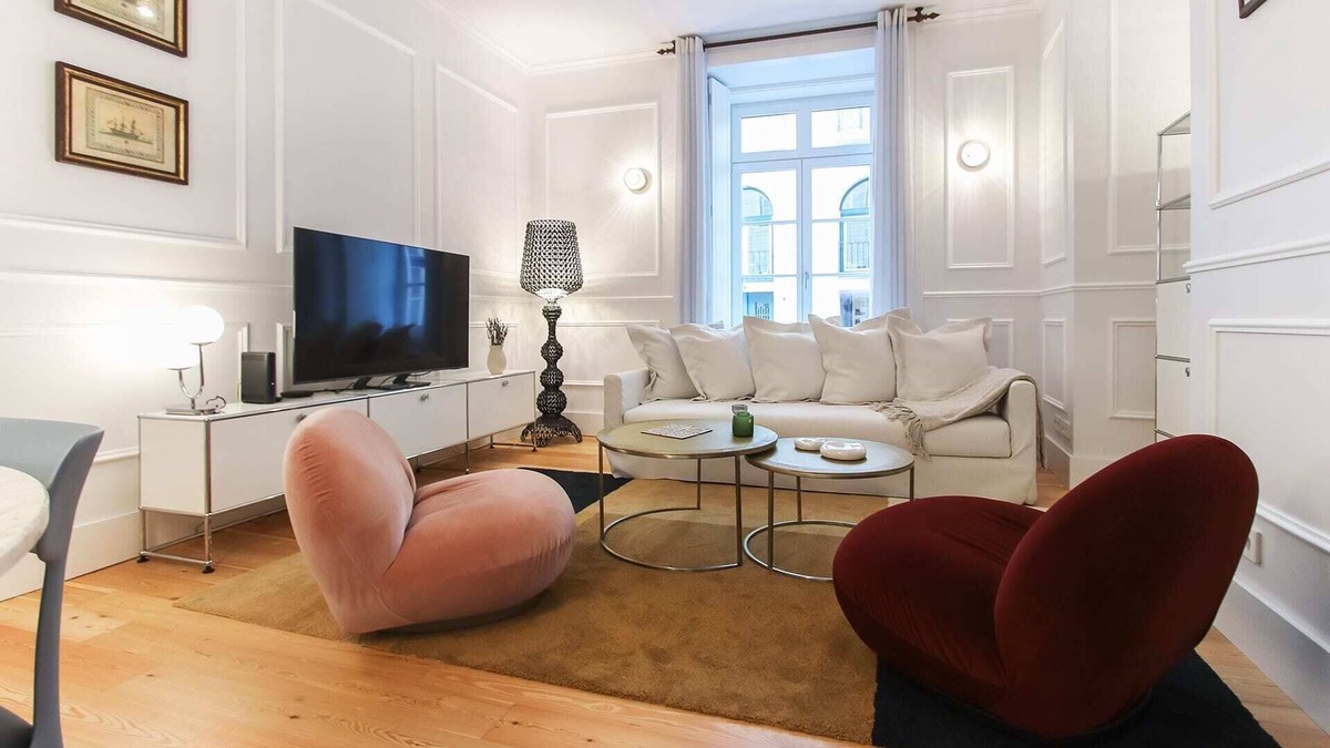 Martires Condo | Prime 2024 Chiado historic condo, private terrace