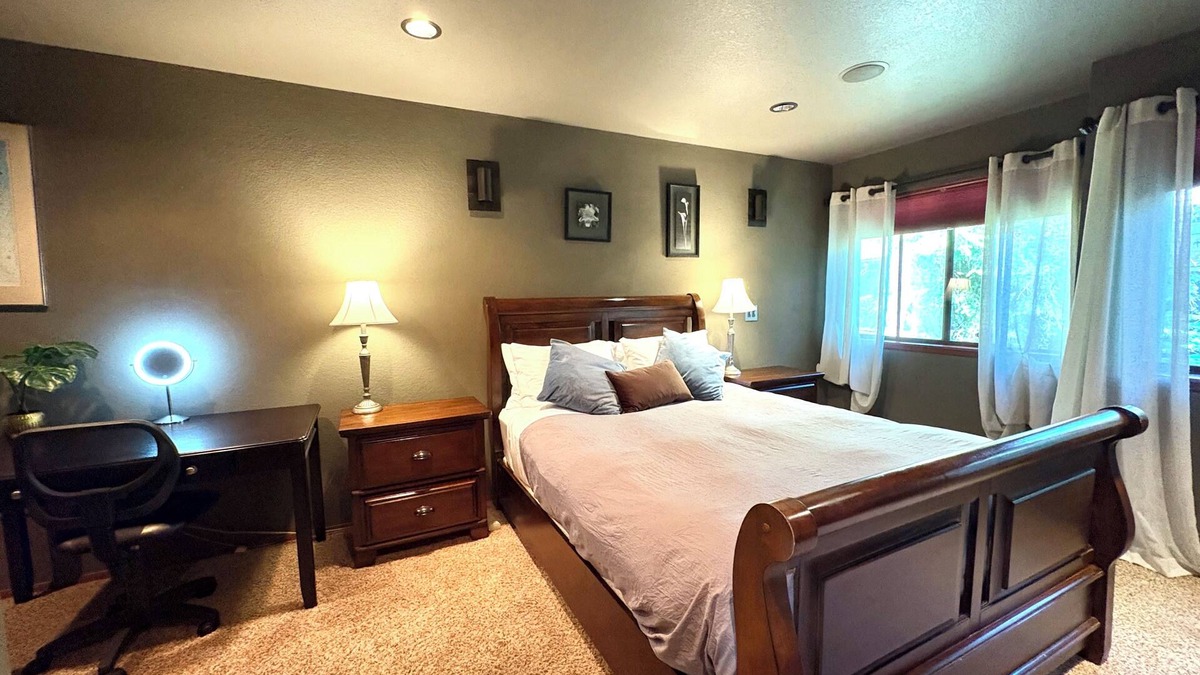 Northwest Bellevue Condo | Prime 2BR Condo in Downtown Bellevue