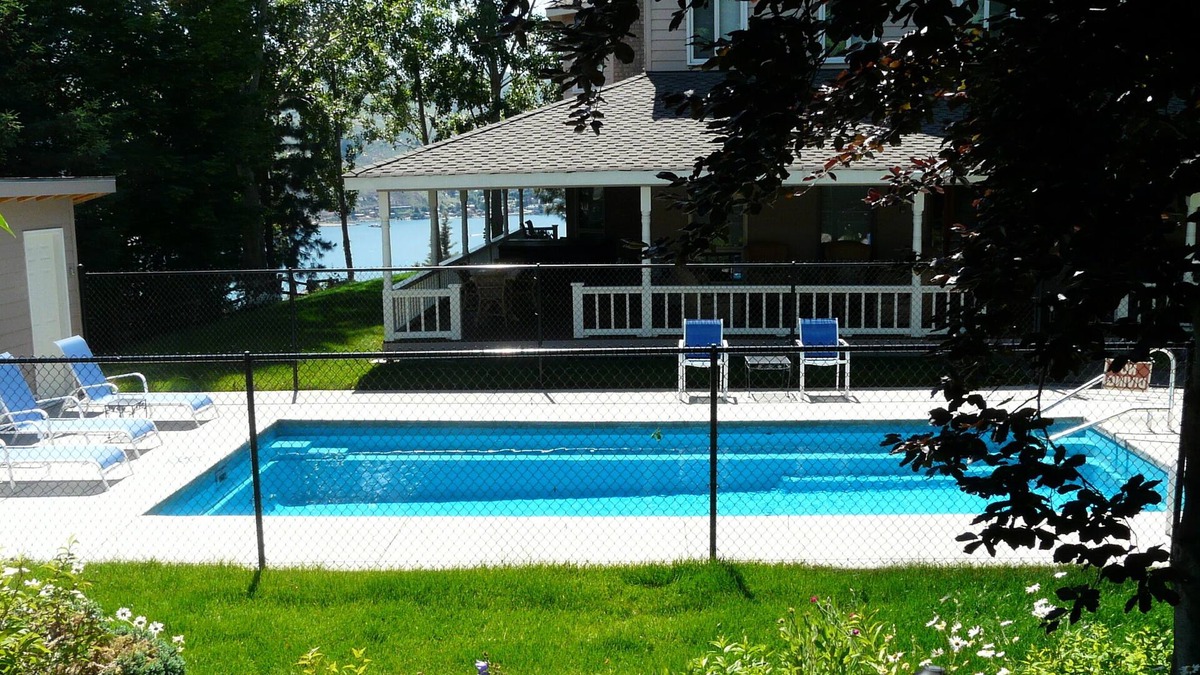 Chelan House | Prime Chelan location w/Commanding View, 85 degree pool, close to Golf Course