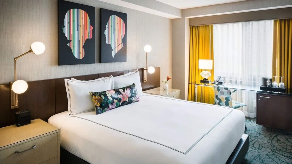 Downtown Washington D.C. Hotel | Prime D.C. Location | Ideal For Downtown Couple Stay Near White House