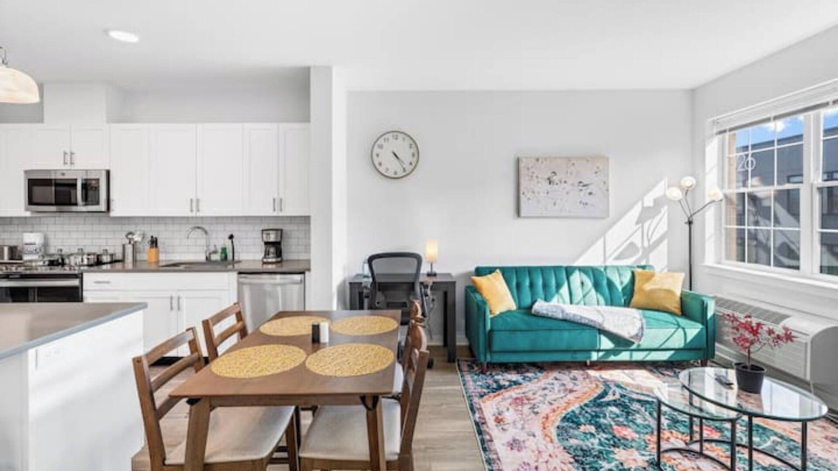 Greenville Apartment | Prime Jersey City Condo: Right Outside NYC