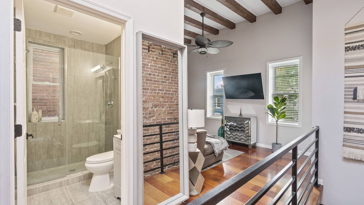 Southwest Apartment | Prime Location! DC’s Southwest and Navy Yard Welcomes You!