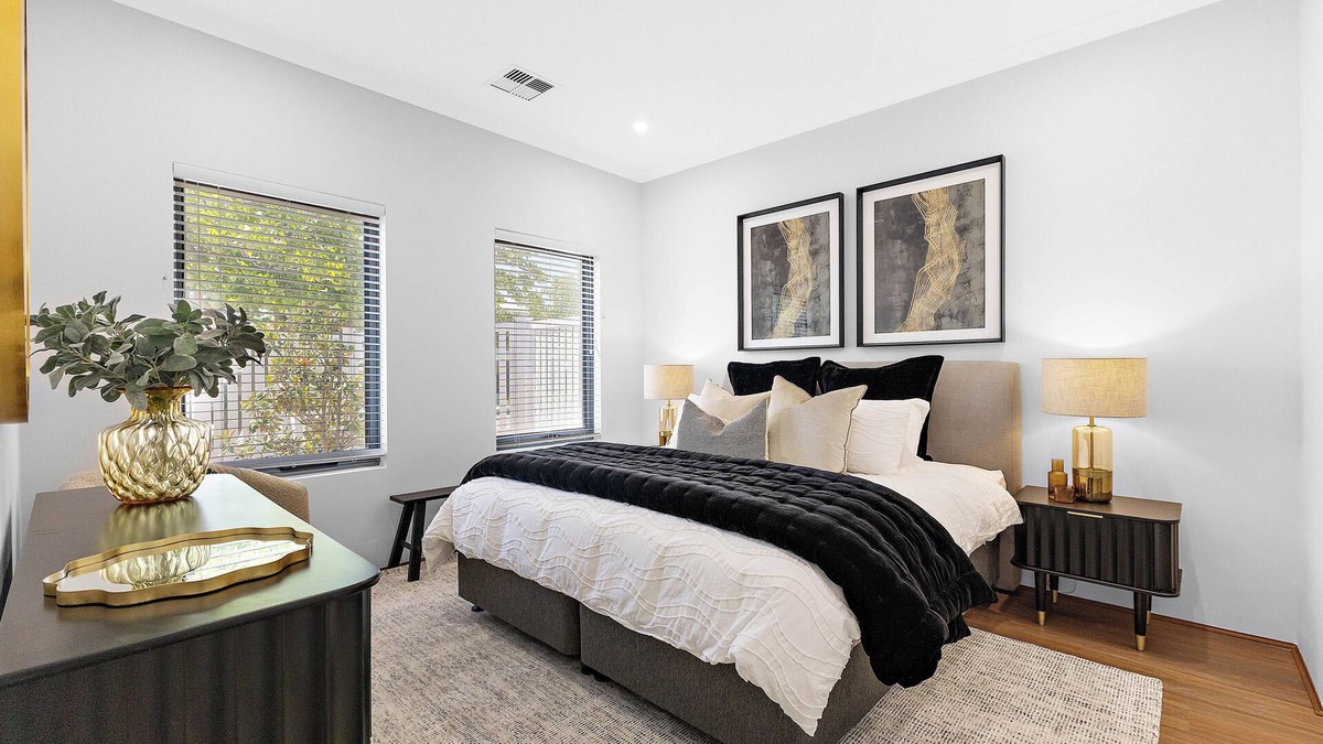 Victoria Park House | Prime Location I New & Modern