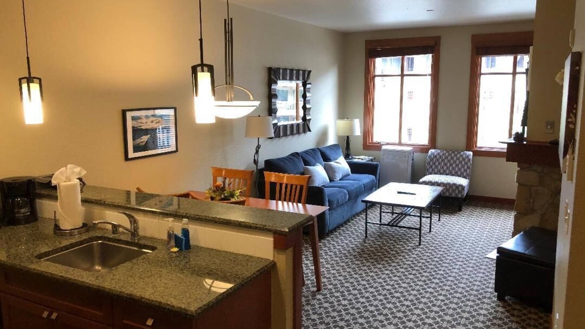 Olympic Valley Condo | Prime location in Palisades of Tahoe. 1 Bdrm (sleeps 4)