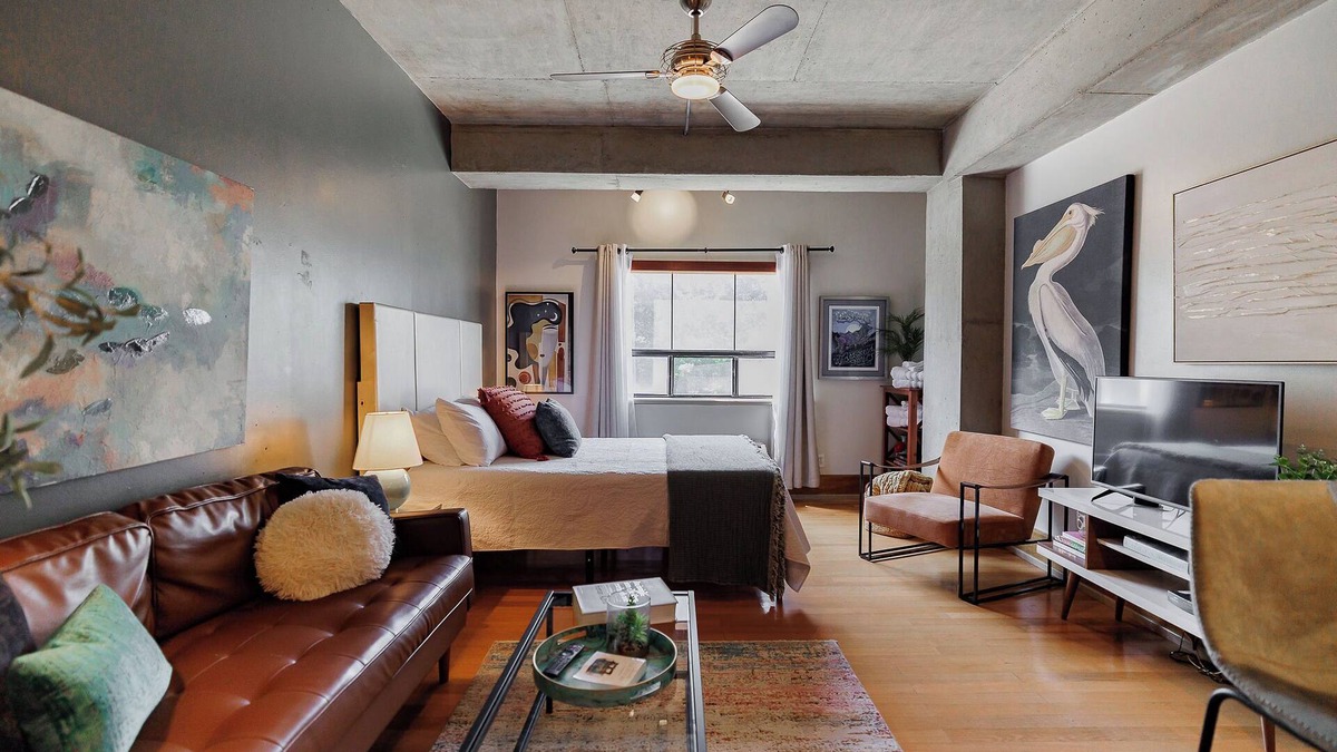 Athens Condo | Prime Location - Modern Studio - Walk Downtown Athens