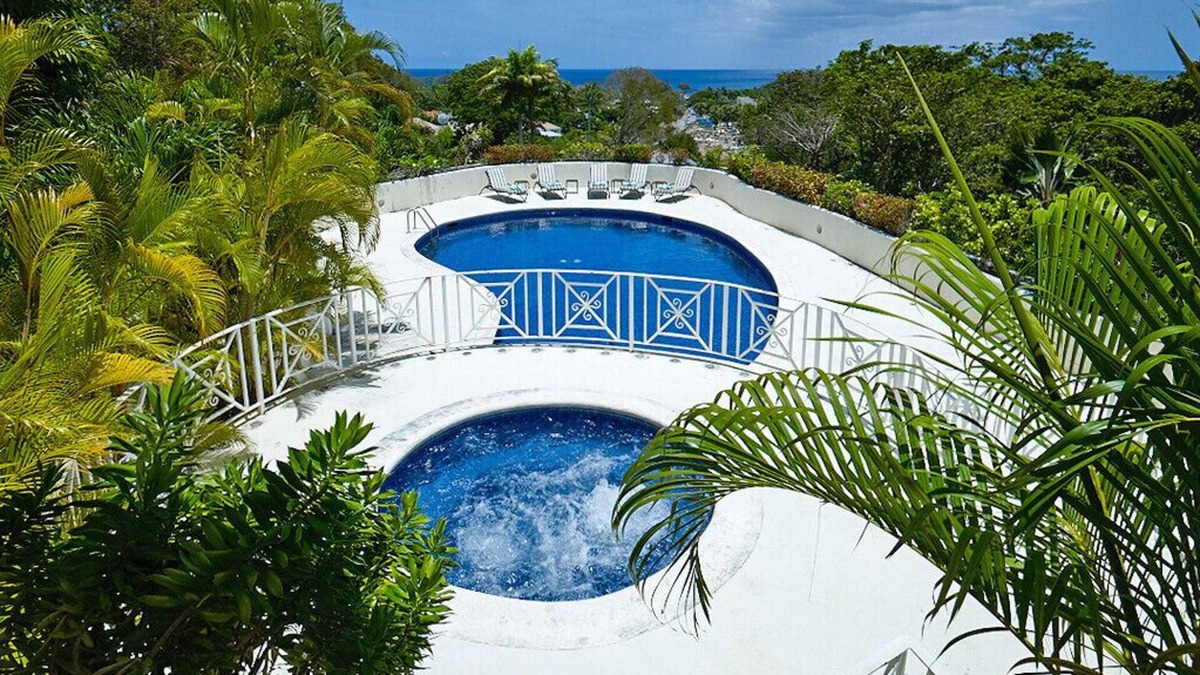 Sandy Lane Villa | Prime location on the Platinum Coast