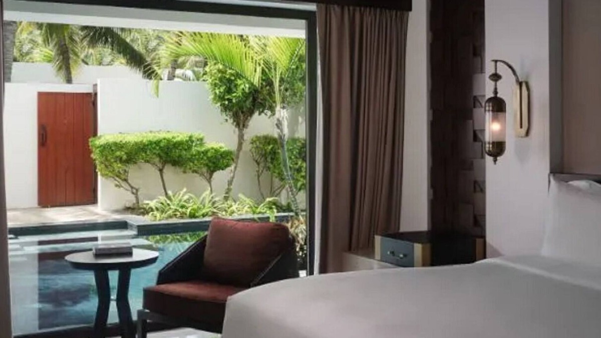 Salalah Hotel | Prime Location! TWO Luxe 1BR Villas Close to Al Hisn Beach! Pool and Spa Onsite!