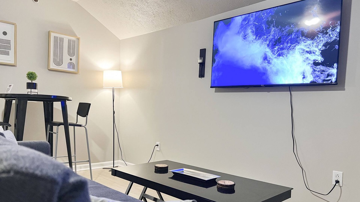 Ross Township Apartment | PRIME location w/Great Wifi and Free Parking!