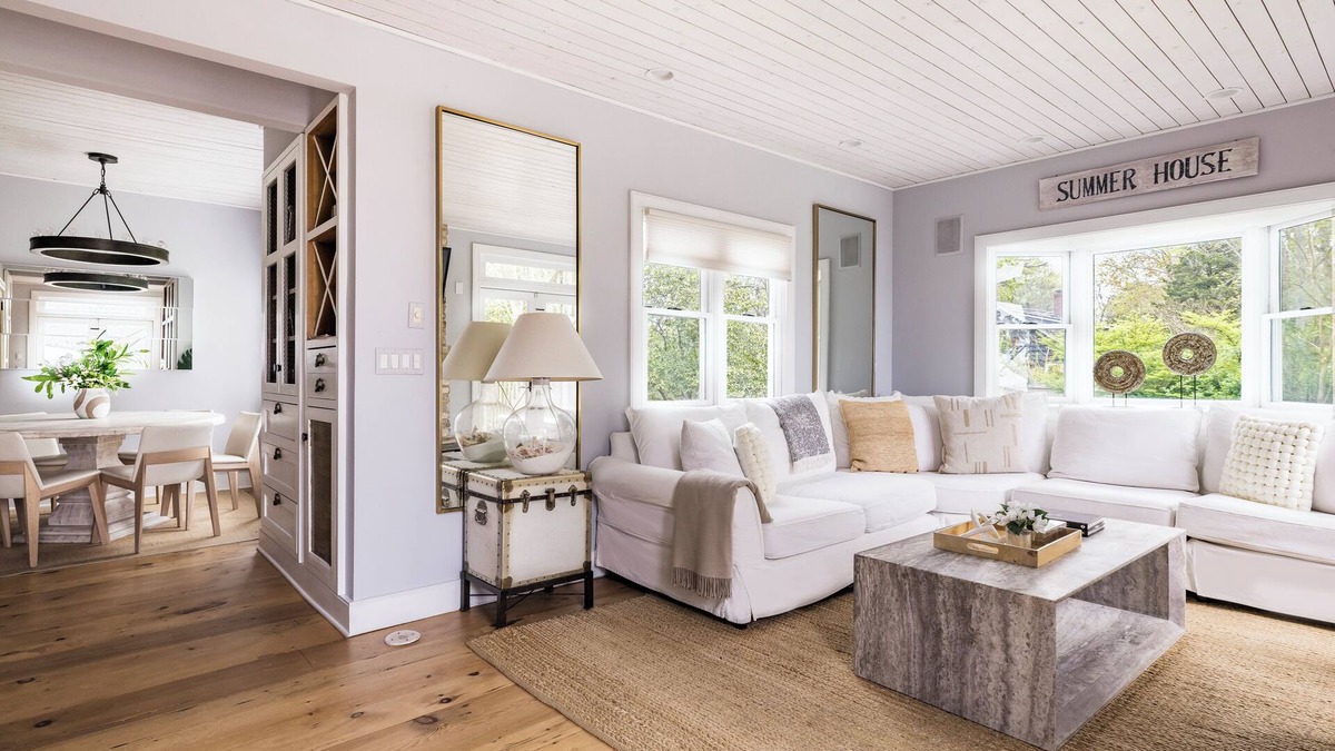 Wainscott House | Prime location! Walk to Beach! Wainscott Family House & Cottage. Pool & Hot Tub!