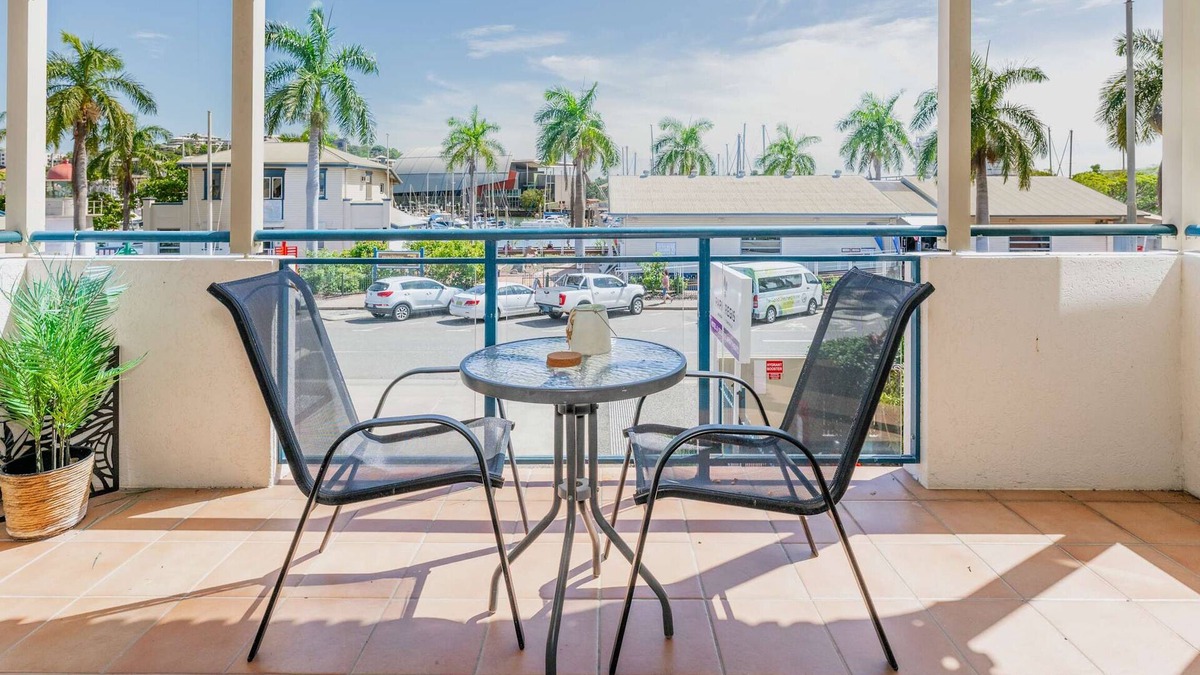 South Townsville Apartment | Prime Position at Park Regis
