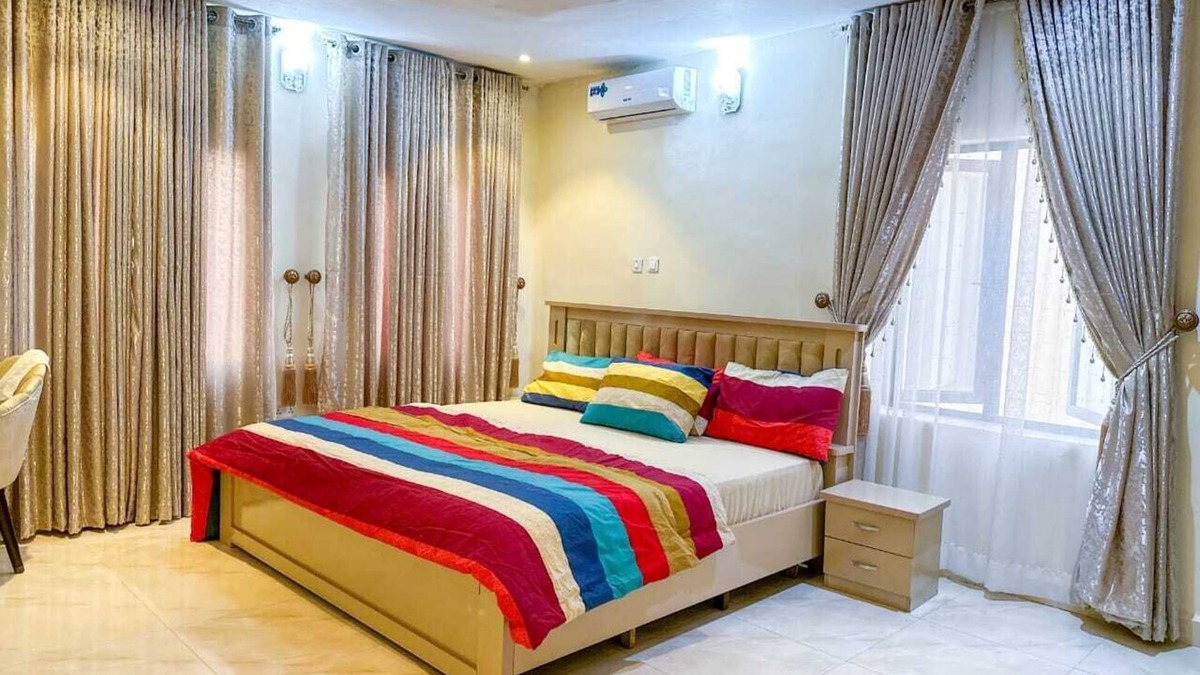 Utako House | Prime Residence Abuja: Short Stay Rental Apartment for Visitors and Travellers