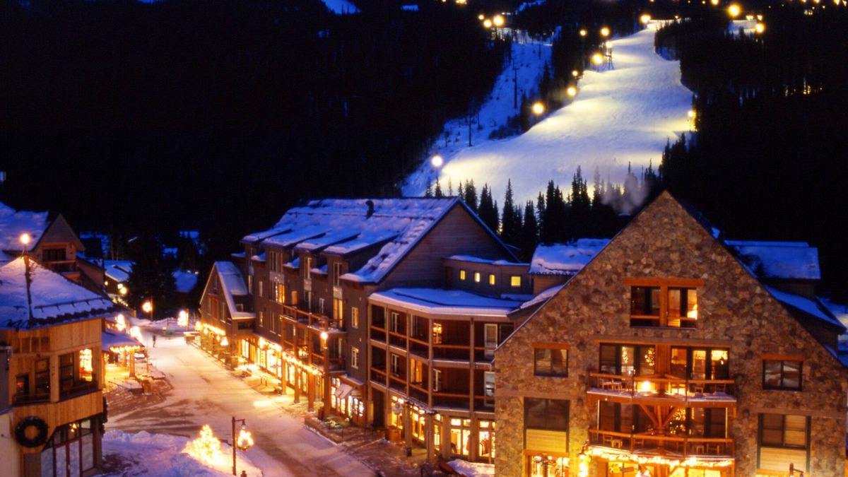 River Run Condo | Prime Time Location! Walk To The Gondola, Shops & Restaurants! 2BR/2BA
