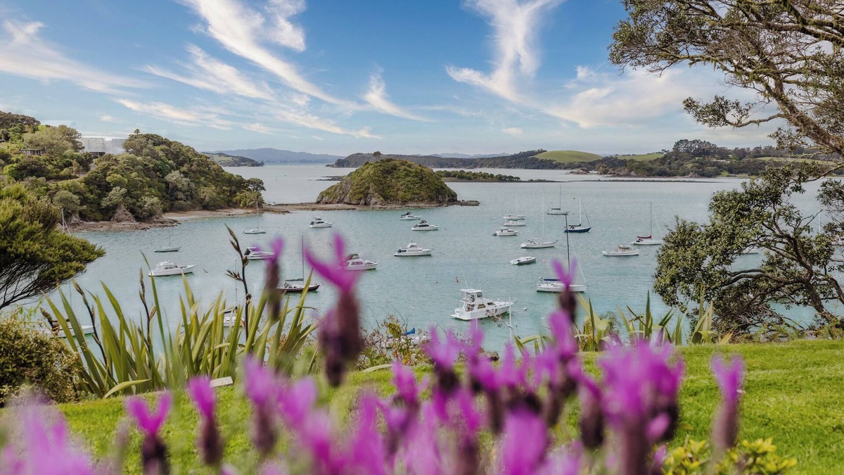 Kerikeri Apartment | Prime Waterfront Studio in Opito Bay - nOne of the Bay's Best Spots