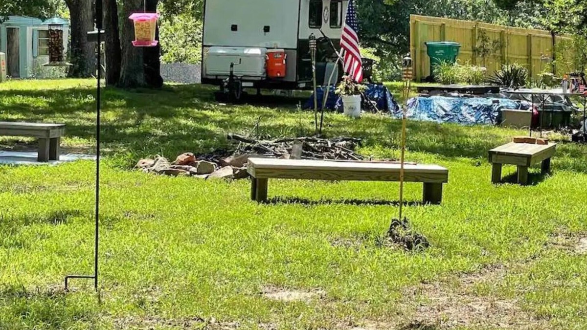 Bourbon RV Rental | Primitive Campsites with water spigot, toilets, and wifi!