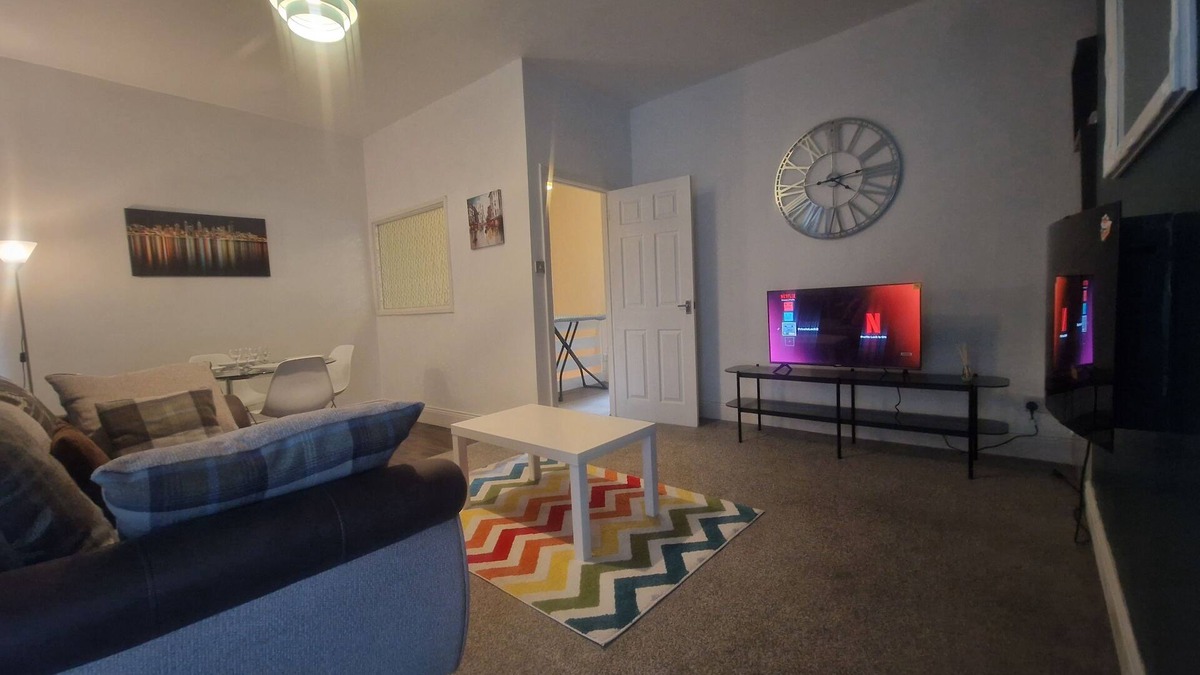 Ashington Apartment | Primos Place. An Elegant and Stylish Home away from Home