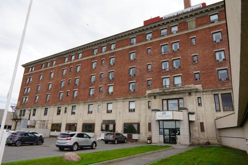 Thunder Bay Hotel | Prince Arthur Waterfront Hotel & Suites