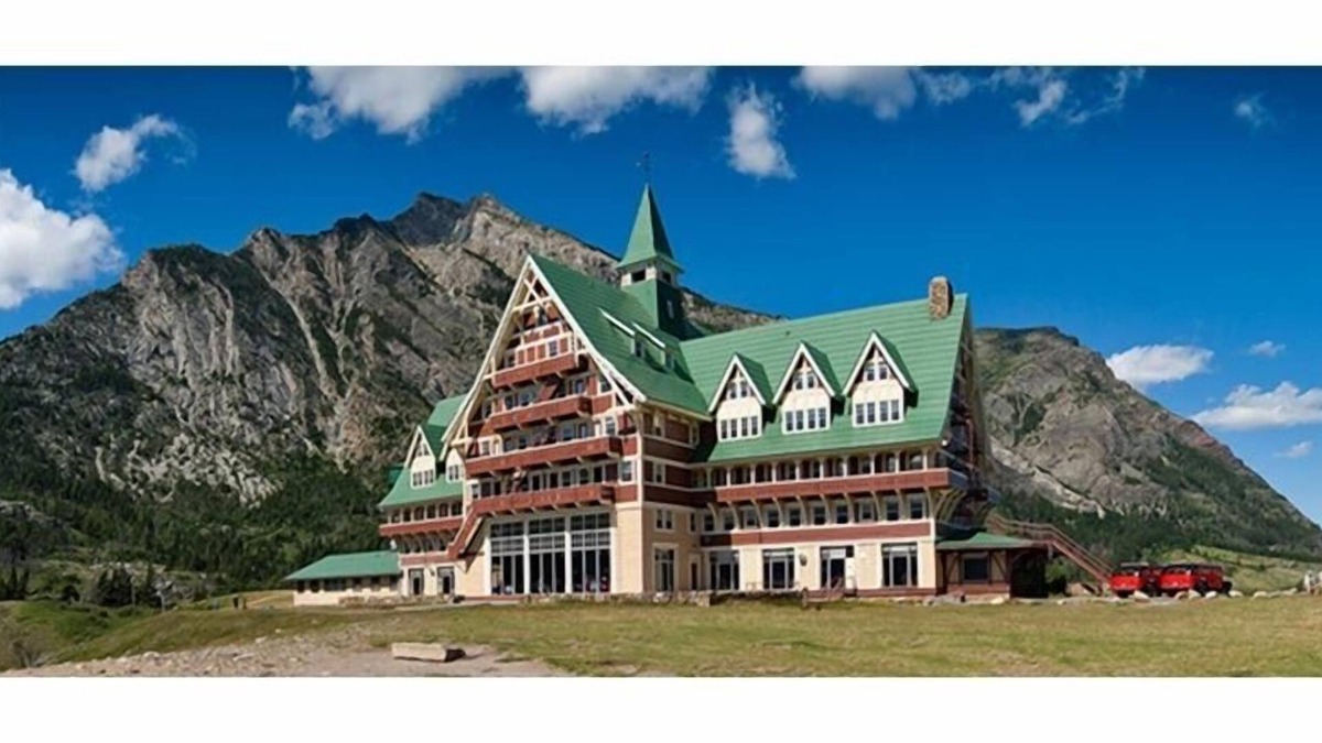 Waterton Park Hotel | Prince of Wales Hotel