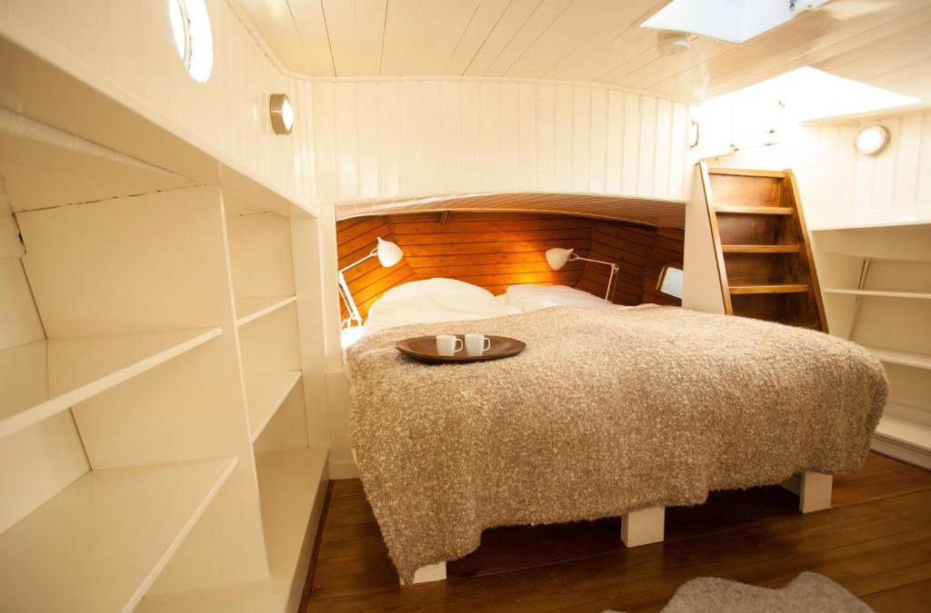 Jordaan Boat Rental | Prince Royal B&B