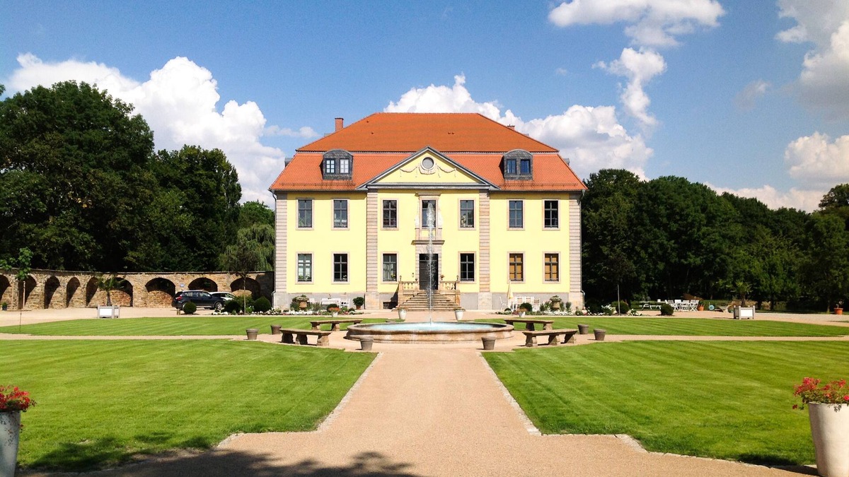 Siebleben Other | Princely living in the castle, FEWO I