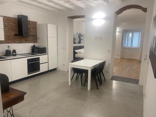Roman Quarter Apartment | Principessa Isabella