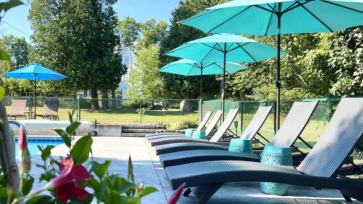 Circleville House | PRISCILLA'S HOMESTEAD: Authentic Private Estate with Pool Tennis FirePit