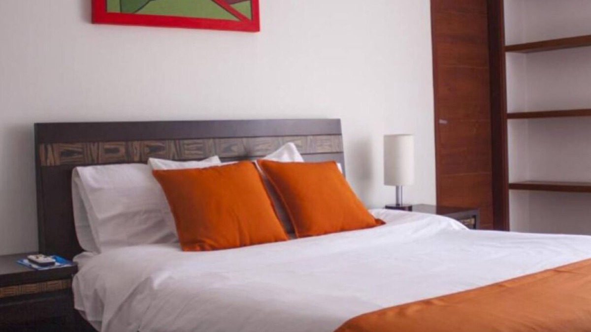 La Castellana Apartment | Prisma Suites Chico 94 - Three-Bedroom Apartment