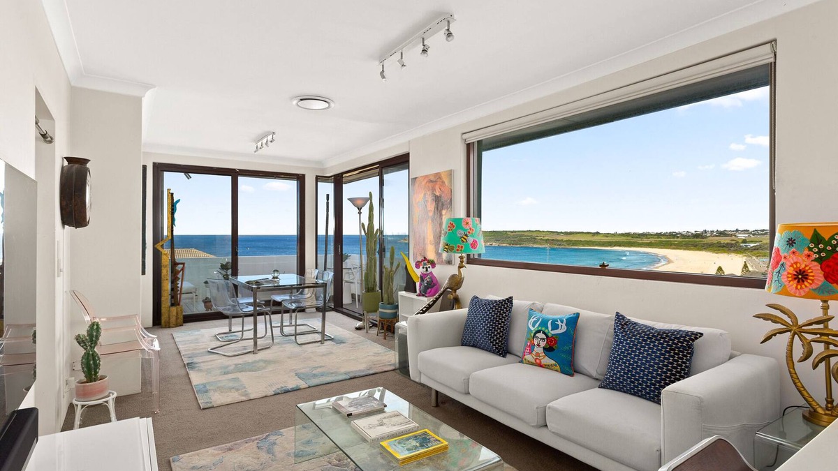 Maroubra Apartment | Pristine 2-Bed With Expansive Beach Views