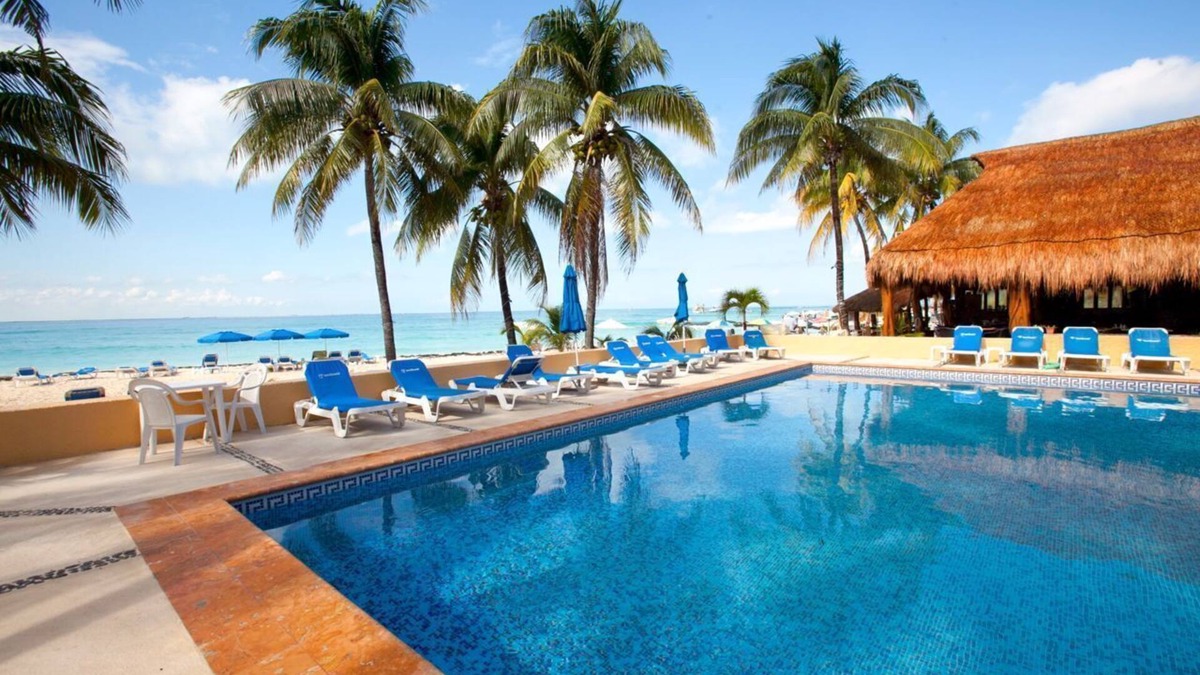 Centro - Supmza 001 Condo | Pristine and Clean, Deluxe Ground Floor Condo #5 at Nautibeach