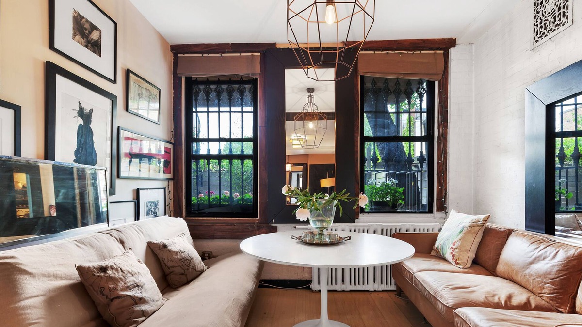 Clinton Hill Apartment | Pristine Balinese Brooklyn Carriagehouse 2BR 1000SF & Private Garden