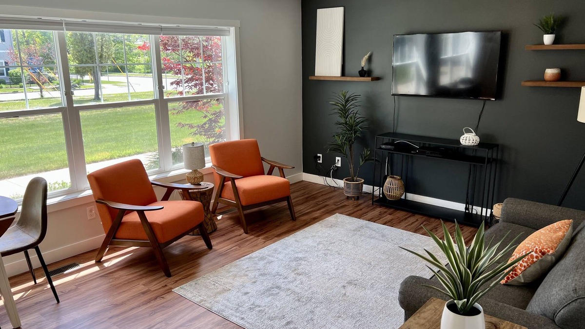 Traverse City Condo | Pristine Condo, Close to Downtown, Beaches, GT Commons, and Restaurants