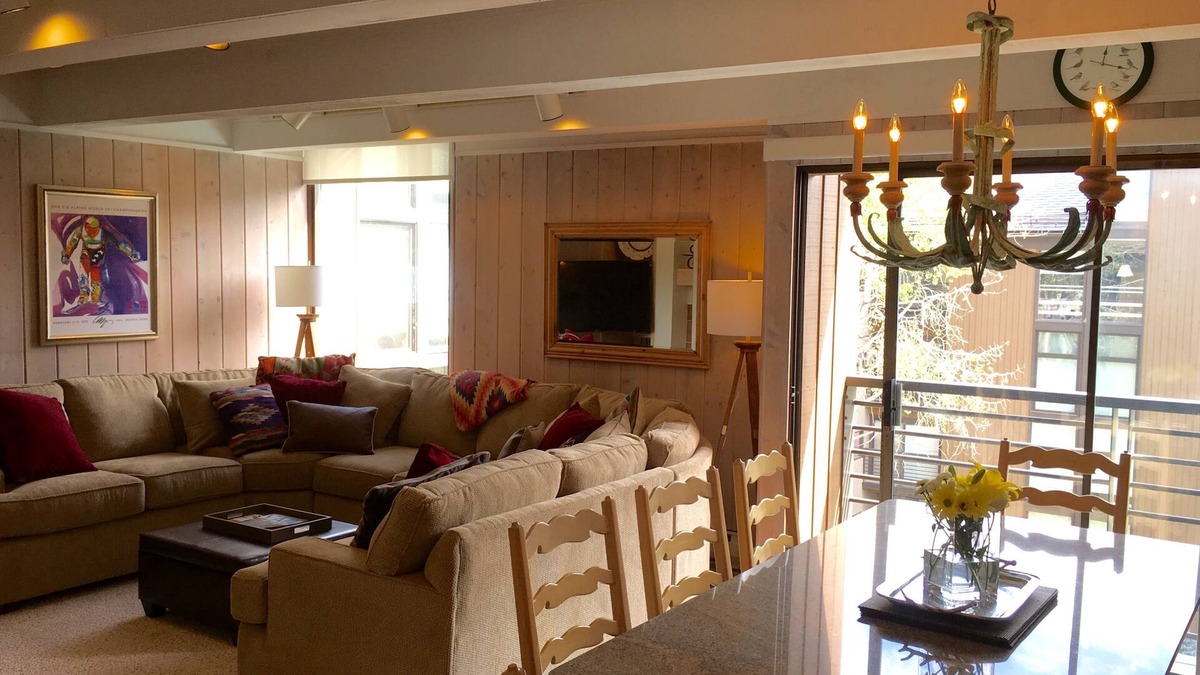 Vail Condo | Pristine Condo, Walk To Lifts, 2 Fireplaces, 3 Balconies, Mountain Views!