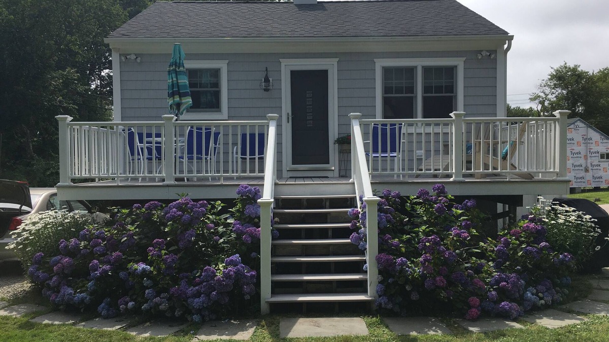 Snug Harbor Cottage | Pristine cottage 1 mile from East Matunuck State Beach.