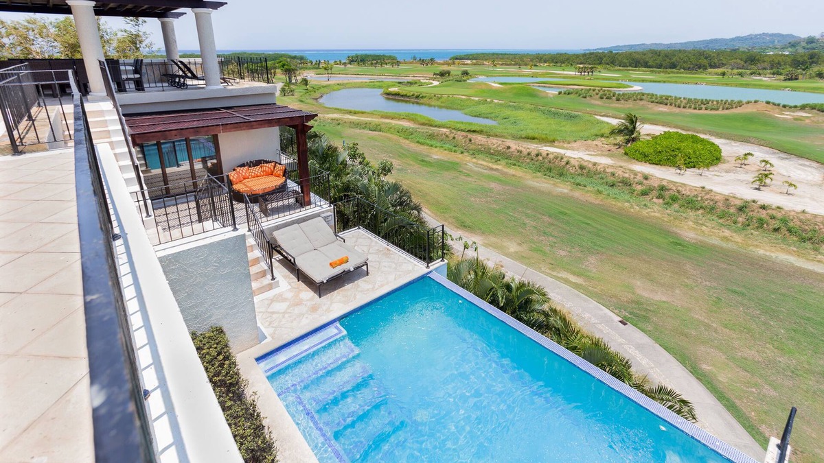 Pristine Bay House | Pristine-Golf Course large luxury villa