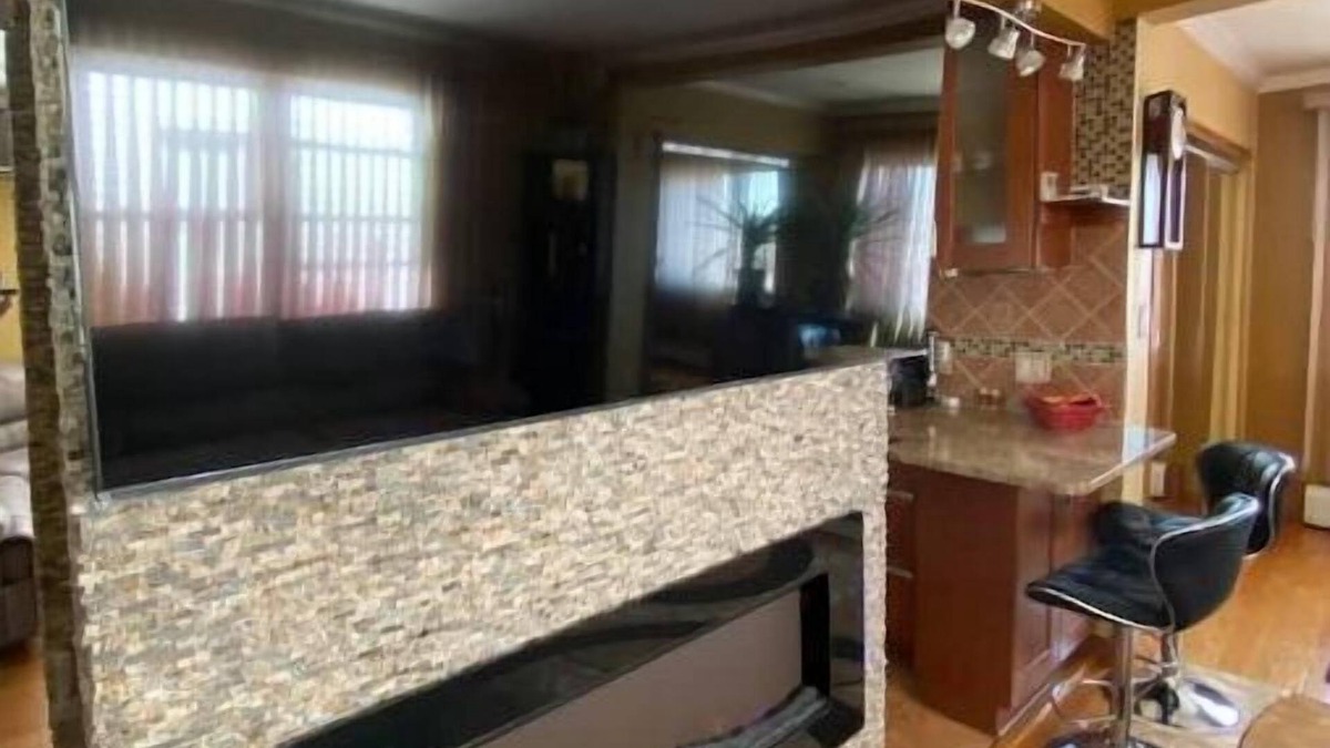 Valley Stream Bed & Breakfast | Pristine & Luxury 3 Bed and Breakfast JFK NYC