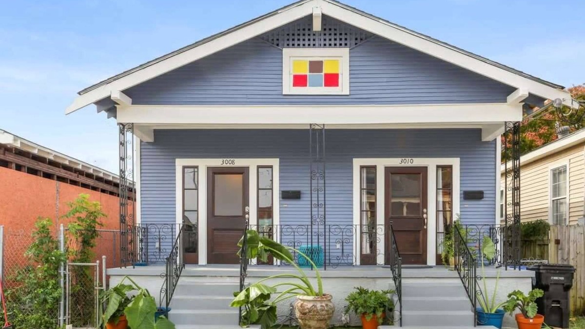 Bayou St. John Apartment | Pristine Mid-City 2BD | Courtyard | Pet Friendly