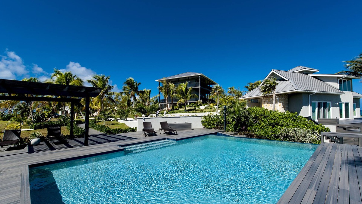 North Palmetto Point House | Priv. Beachfront Estate w/Htd Pool, Tennis Ct, Basketball, Kayaks, Pickleball