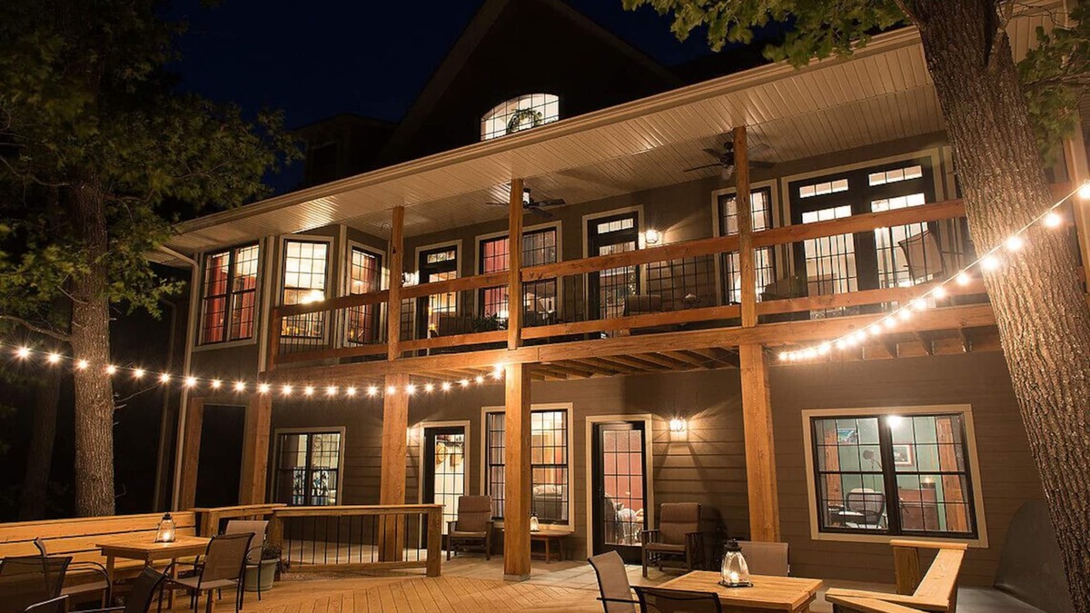 Blue Eye Cabin | Privacy-On 40 Acres-Near TableRock Boat Launch-Games-Stunning Views-New Cmnty Pool-Car Charger