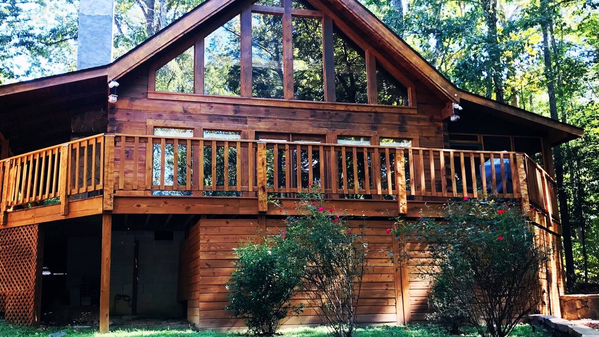 Clarksville House | PRIVACY & SERENITY! STUNNING LAKE HOME AT BOULDER COVE WITH PRIVATE DOCK!