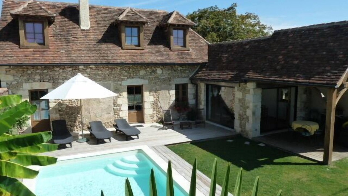 Saint-Crepin-d'Auberoche Cottage | Private swimming pool (heated in season), peace and quiet, charming house : Chez Milou