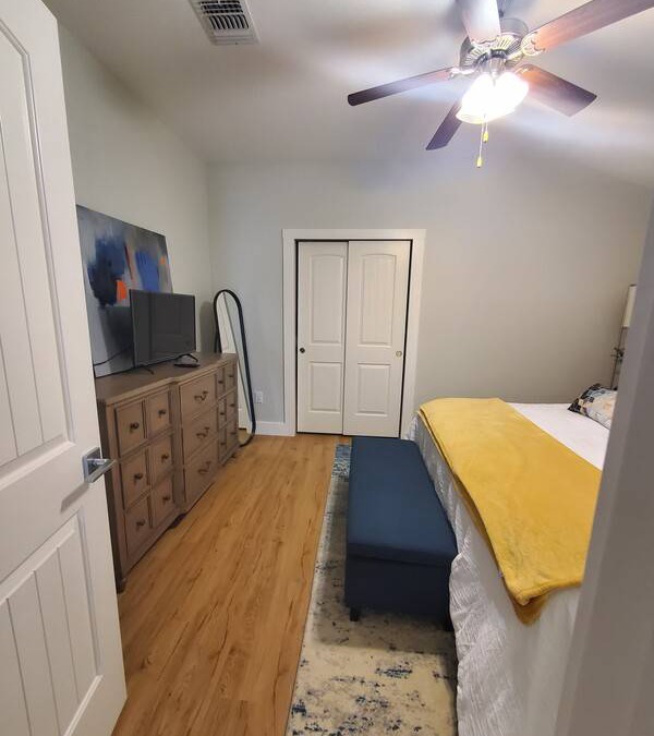 Round Rock Resort | Private room ∙ 1 guest